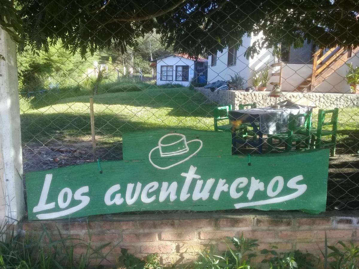 Los Aventureros Hostel Самайпата Екстериор снимка